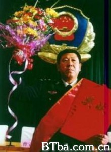 荣誉 (2000)  BT磁力 迅雷网盘下载