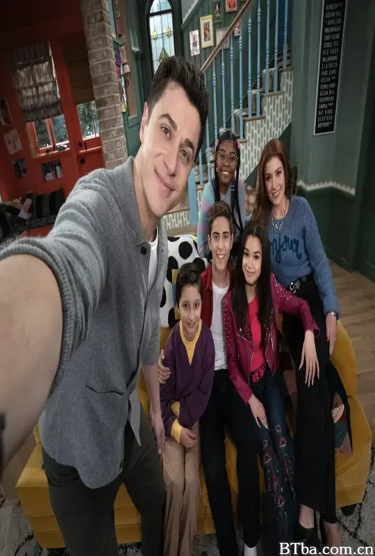 少年魔法师：后继者 第二季/Wizards Beyond Waverly Place Season 2