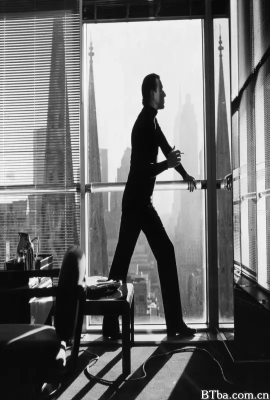 Ultrasuede: In Search of Halston