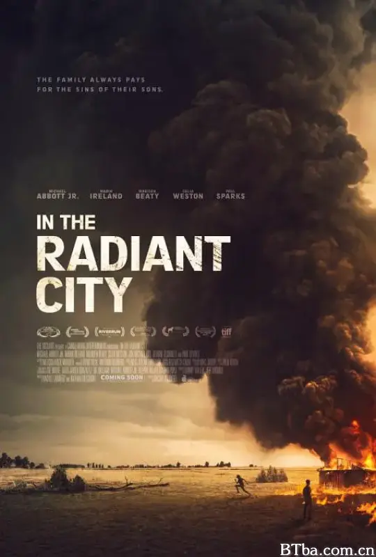在光芒四射的城市/In the Radiant City
