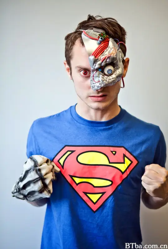 超人之死与归来/The Death and Return of Superman